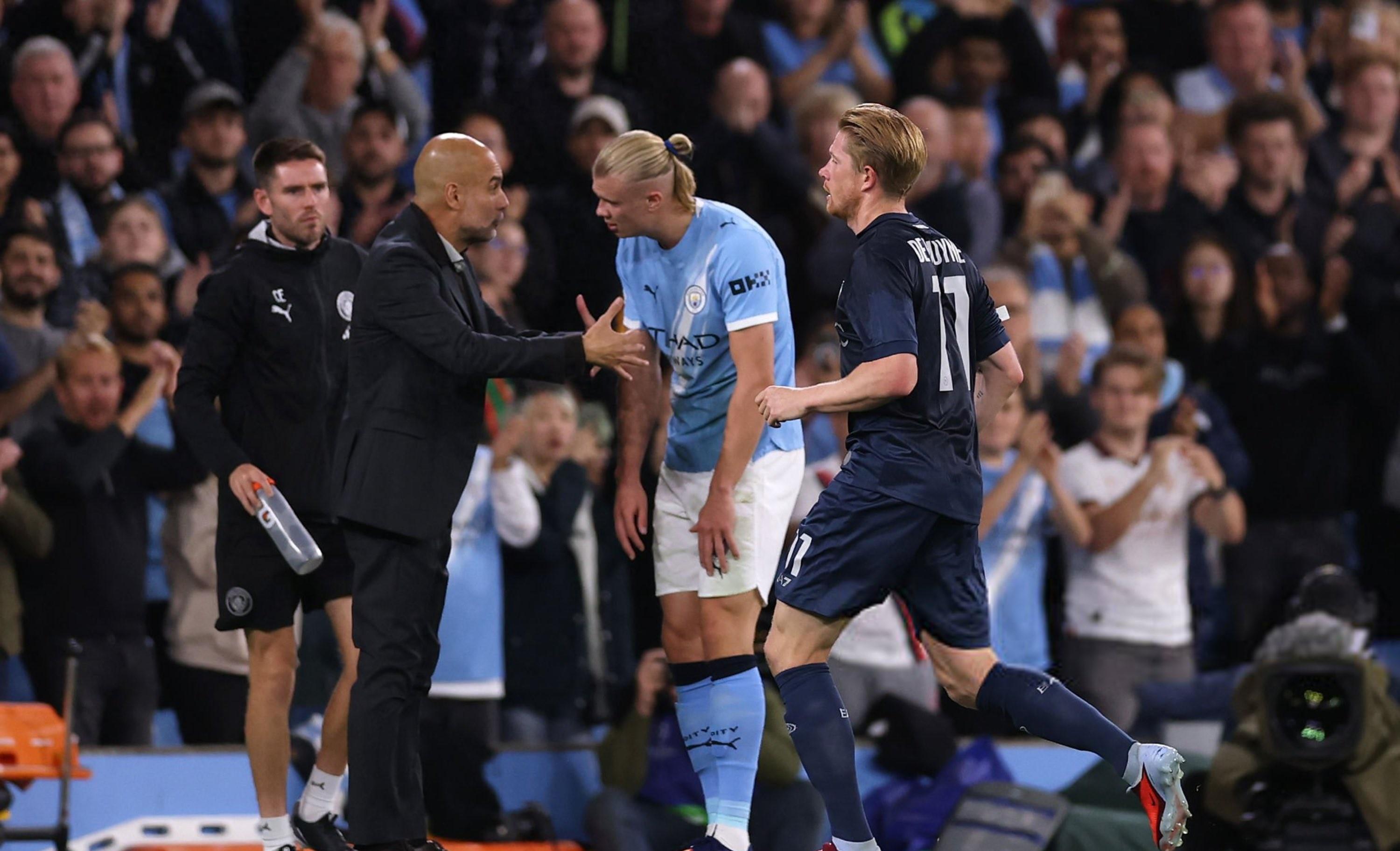 开云体育-曼城决赛险胜休斯顿火箭,保罗砍下12记关键球,全场沸腾(休斯顿火箭官方消息)